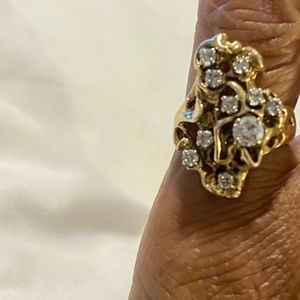 Authentic 14 K diamond ring, jeweler certificate